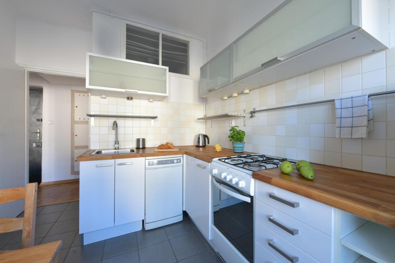 Wilcza 3 - Apartament Dla 4 Osob - 260M Do Ambasady Usa - Duzy Balkon Od Strony Dziedzinca - Wifi - Good Apartments Варшава Екстер'єр фото